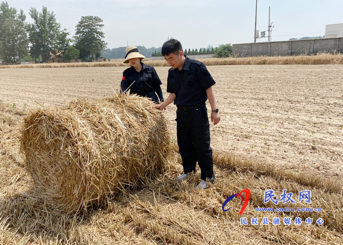 王橋鎮(zhèn)：麥秸打捆助禁燒 ?