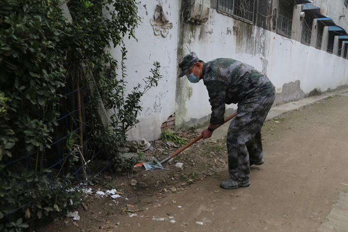 縣人武部積極參與全國文明城市創(chuàng)建