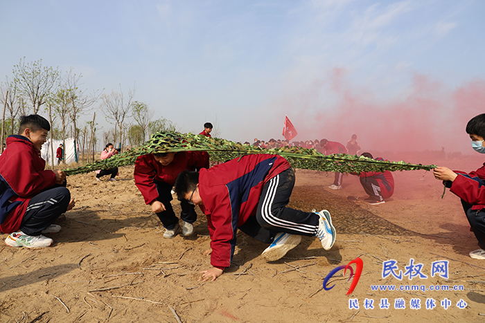 民權(quán)縣第一初級(jí)中學(xué)開展青春長(zhǎng)征紅色研學(xué)主題活動(dòng)